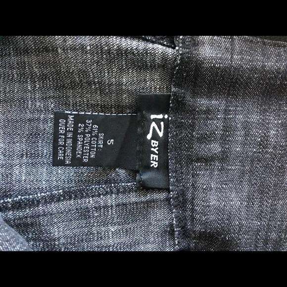 Realty cute skirt - Picture 3 of 3